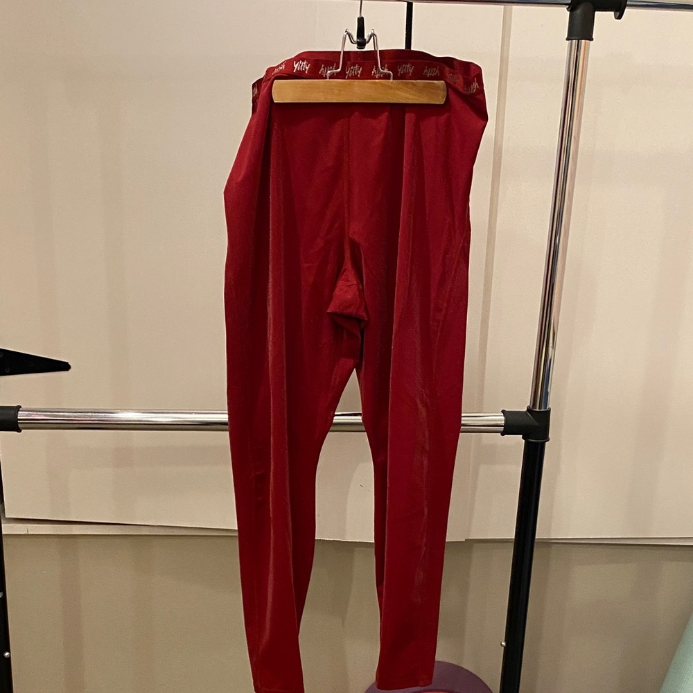YITTY Vibrant Red Activewear